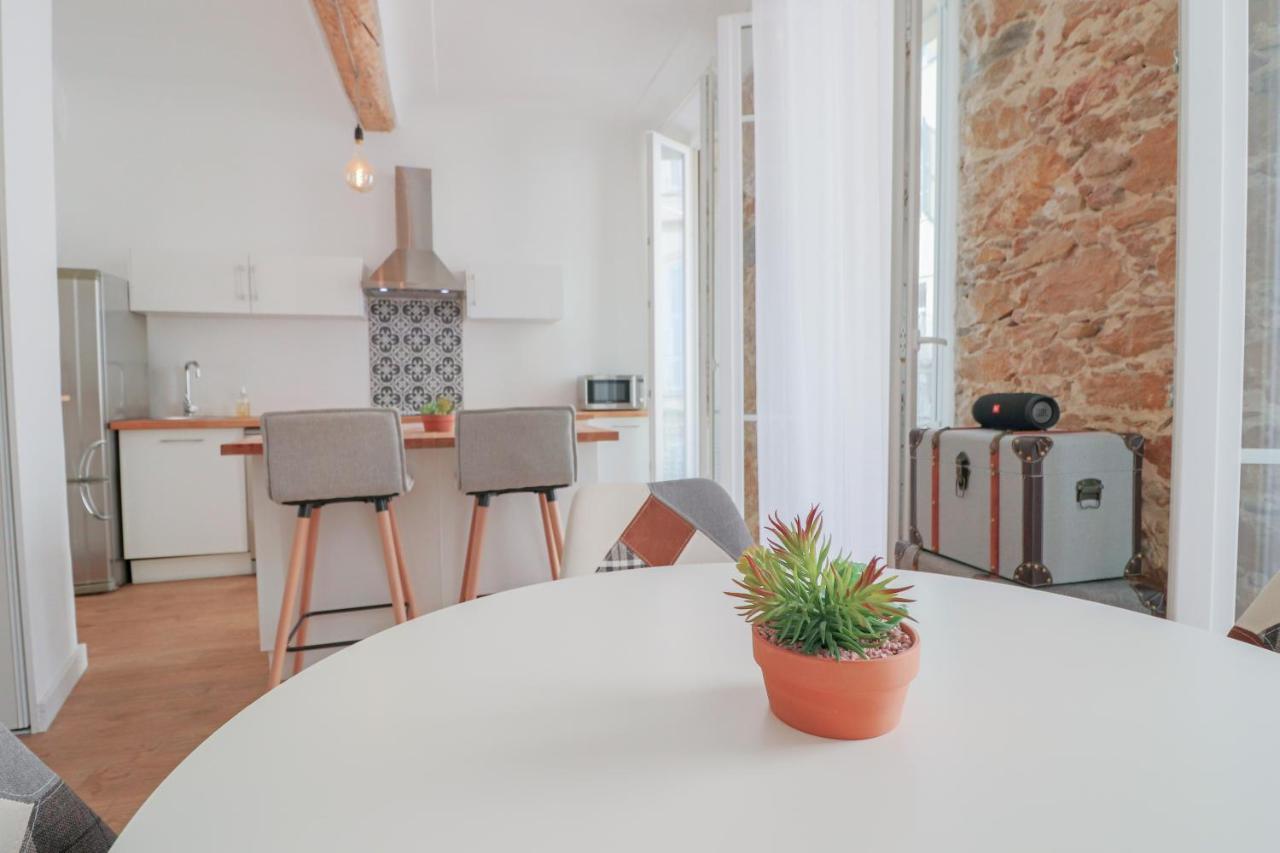 Stylish Apartment In The Old Town, With Ac. Antibes Eksteriør bilde